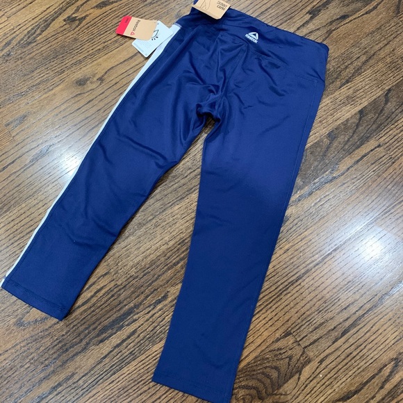 Brand new with tags Reebok Skinny Capri Women’s xs - Picture 10 of 11